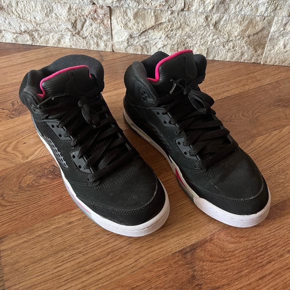 Jordan 5 “Black Deadly Pink” GS, Size 5.5 Youth - Picture 2 of 3